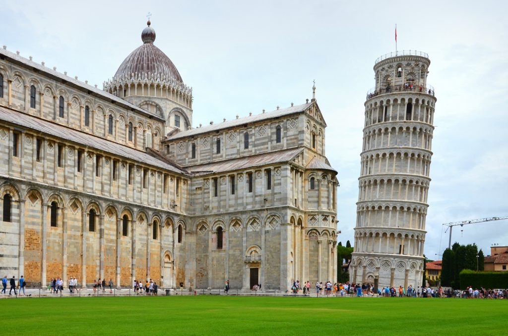 Pisa - Námestie Piazza dei Miracoli