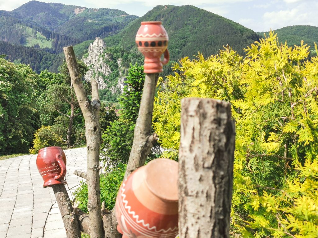 Koliba Panoráma - Výhľad na Hrad Strečno