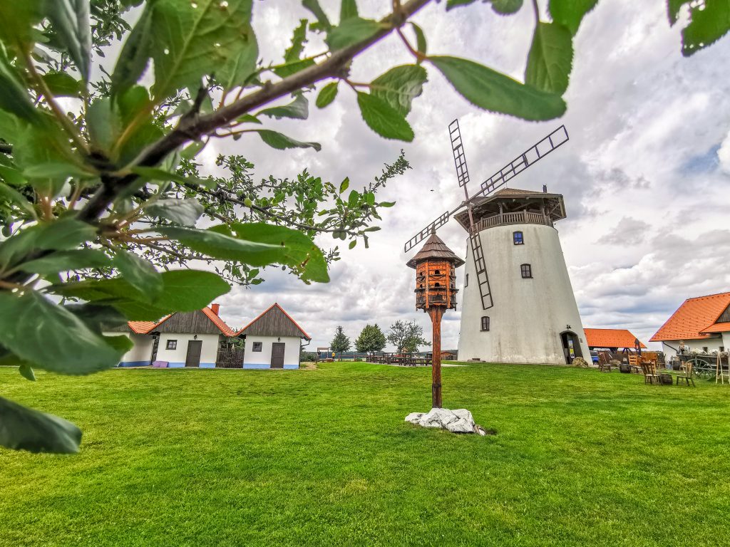Veterný mlyn Bukovany