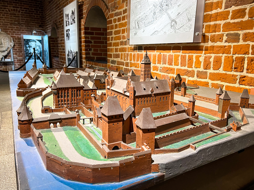 Model hradu