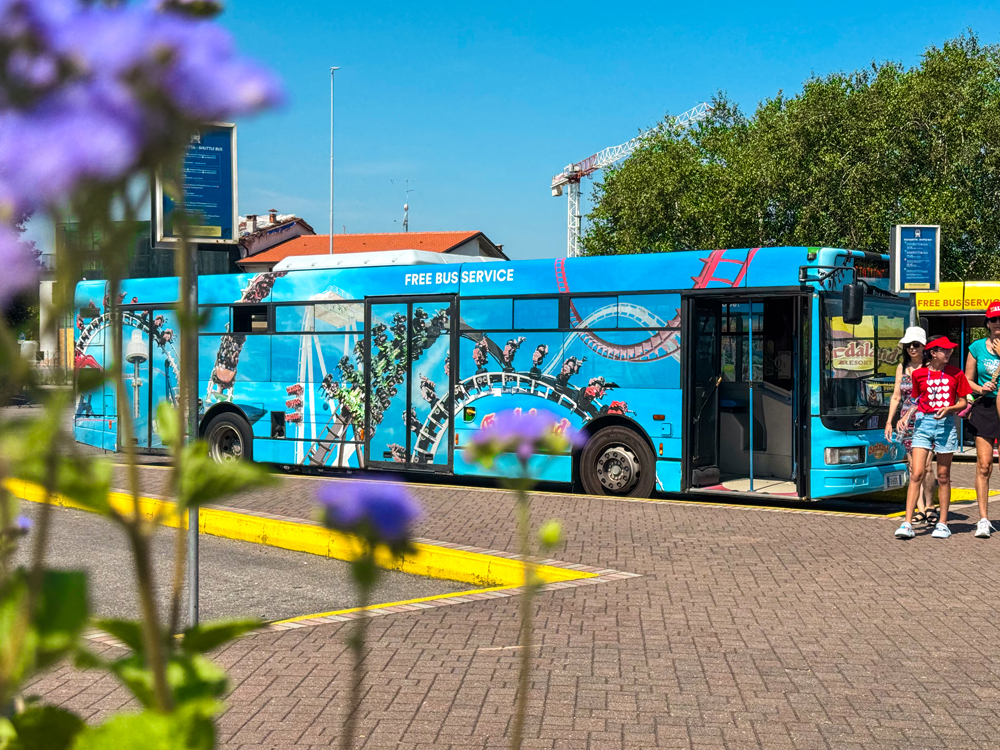 Autobus z rezortu